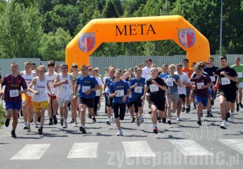 Już po raz piąty na starcie biegu im. Jadwini Wajsówny stawiło się kilkuset biegaczy