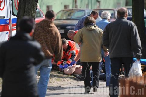 Dwóch mężczyzn szarpało się na ul. Cichej. Jeden dźgnął drugiego nożem