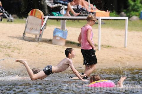 Temperatury powyżej 30 stopni Celsjusza męczyły nas przez kilkanaście dni. Pabianiczanie radzili sobie na różne sposoby.