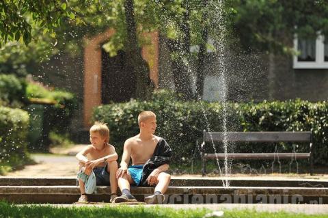 Temperatury powyżej 30 stopni Celsjusza męczyły nas przez kilkanaście dni. Pabianiczanie radzili sobie na różne sposoby.