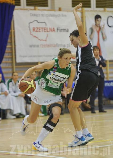 Koszykarki zagrały mecz na otwarcie hali sportowej przy ul. św. Jana. Niestety, przegrały z Energą Toruń 36:57.