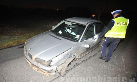 Renault scenic zderzył się z bmw. Droga była zablokowana