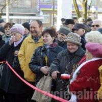 Sklep Netto został otwarty w czwartek (15.03) o godz. 8.00. Na pierwsze zakupy przyszło kilkaset osób.