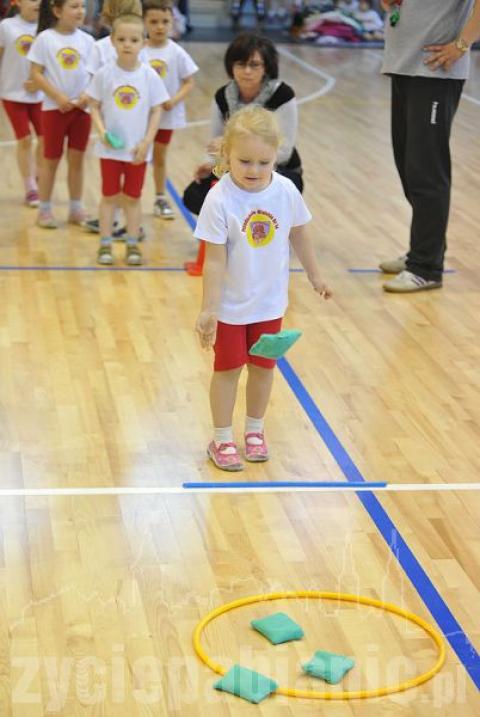 Przedszkolaki z całego powiatu rywalizowały w olimpiadzie sportowej. 