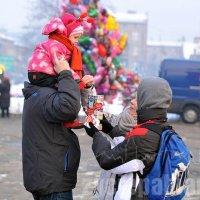 Zespół Weekend przyciągnął na Stary Rynek tłumy ludzi. Tak grała orkiestra w Pabianicach