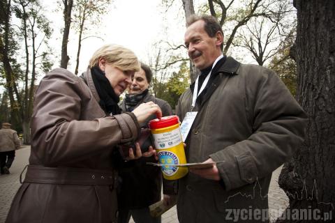 Tysiące pabianiczan odwiedziło groby swoich bliskich.