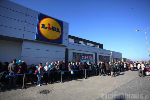 Nowy Lidl stanął przy ul. Waltera-Jankiego