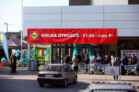 Nowy Lidl stanął przy ul. Waltera-Jankiego