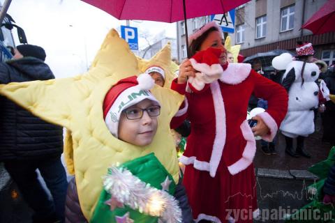 Świąteczna parada przemaszerowała ul. Zamkową