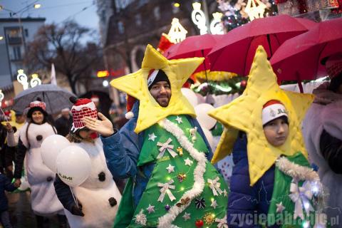 Świąteczna parada przemaszerowała ul. Zamkową