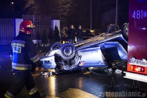 Kierowca był trzeźwy, jednak policjanci podejrzewają, że może być pod wpływem innych środków odurzających