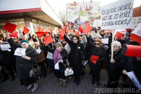 Czarny protest w Pabianicach