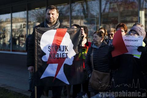 Czarny protest w Pabianicach