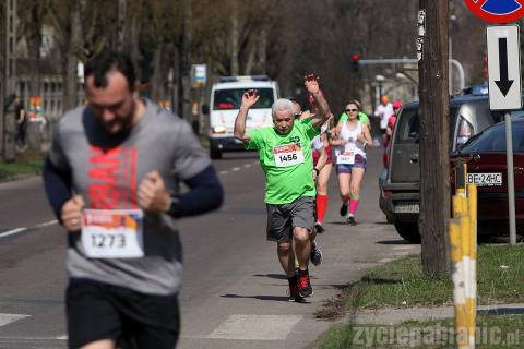 17 minut zajęło najlepszemu zawodnikowi przebiegnięcie 5 kilometrów