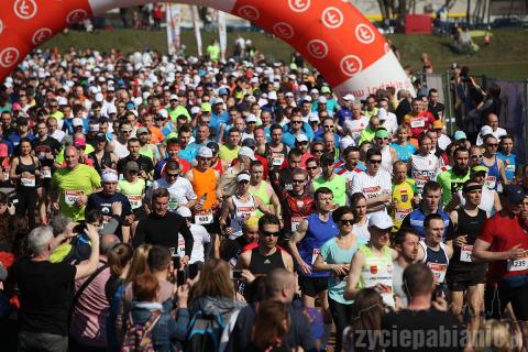 1h 18 minut zajęło pierwszemu pabianiczaninowi przebiegnięcie półmaratonu