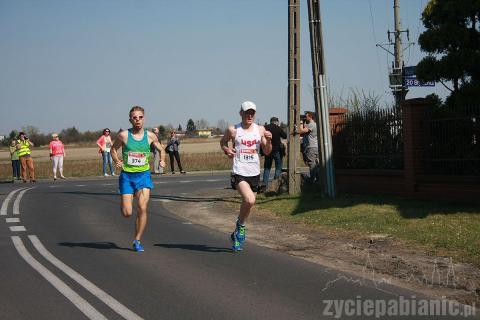 1h 18 minut zajęło pierwszemu pabianiczaninowi przebiegnięcie półmaratonu