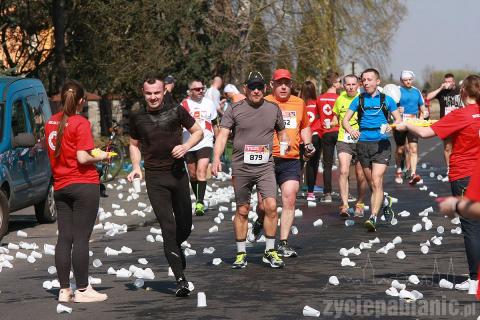 1h 18 minut zajęło pierwszemu pabianiczaninowi przebiegnięcie półmaratonu