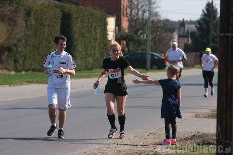 1h 18 minut zajęło pierwszemu pabianiczaninowi przebiegnięcie półmaratonu