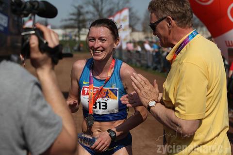 1h 18 minut zajęło pierwszemu pabianiczaninowi przebiegnięcie półmaratonu