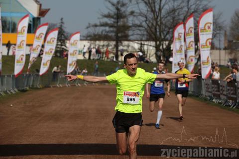 1h 18 minut zajęło pierwszemu pabianiczaninowi przebiegnięcie półmaratonu