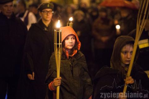 Trasa procesji, jak co roku, zaczęła się przed kościołem św. Mateusza