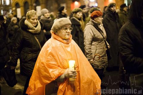 Trasa procesji, jak co roku, zaczęła się przed kościołem św. Mateusza