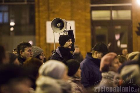 Trasa procesji, jak co roku, zaczęła się przed kościołem św. Mateusza