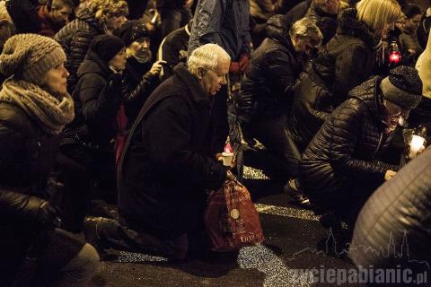 Trasa procesji, jak co roku, zaczęła się przed kościołem św. Mateusza