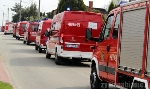 Był przemarsz strażaków przez Górkę Pabianicką. Poprowadziła ich orkiestra dęta