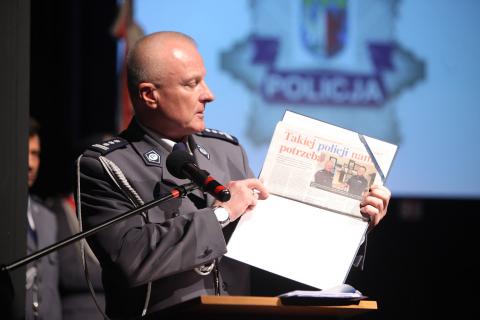 Wręczenie nominacji podczas święta policji Życie Pabianic