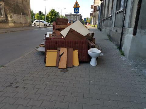 Pozbądź się rupieci. Czas na wiosenne porządki Życie Pabianic