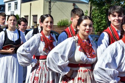 Etnoparada w Bychlewie Życie Pabianic