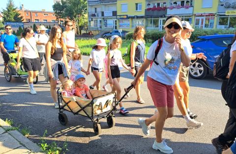 Piesza pielgrzymka wyruszyła na Jasną Górę Życie Pabianic