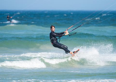 Kursu kitesurfingowy dla początkujących, życiepabianic.pl