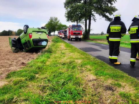 Dachowanie opla. W aucie podróżowała matka z dzieckiem Życie Pabianic