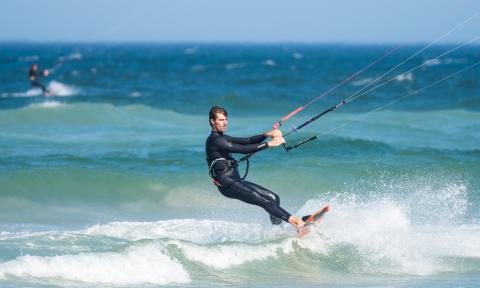 Kursu kitesurfingowy dla początkujących, życiepabianic.pl