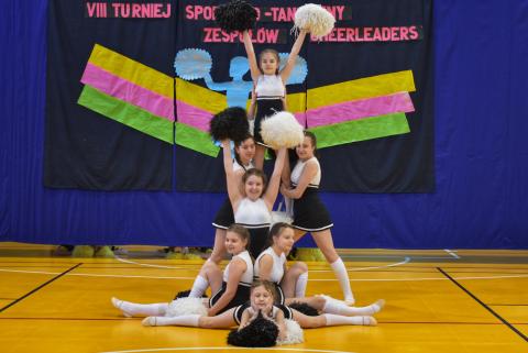 Turniej cheerleaders dla szkół podstawowych Życie Pabianic