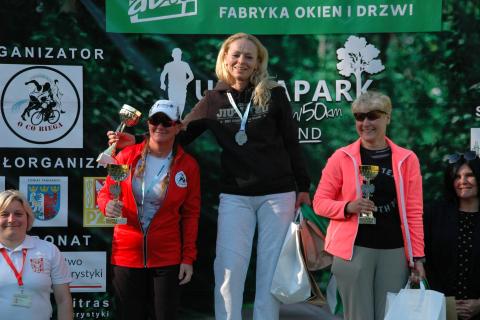 Pabianiczanki z medalami za bieg 48-godzinny Życie Pabianic