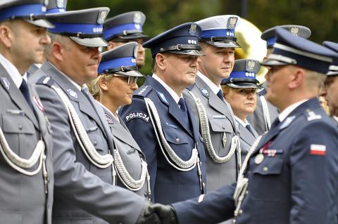 Święto Policji w Pabianicach. Awansowano i wyróżniono funkcjonariuszy Życie Pabianic