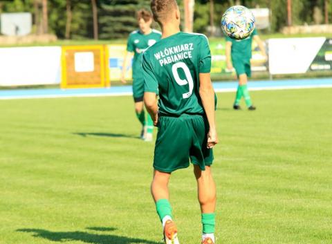 Piłkarze Włókniarza Pabianice kiepsko w tym roku grali w zawodach beach soccera Życie Pabianic