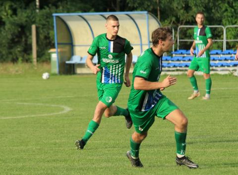 Piłkarze Iskry Dobroń nie strzelili gola na inaugurację nowego sezonu ligi okręgowej Życie Pabianic