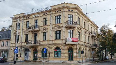 Bank Pekao sprzedaje siedzibę w Pabianicach