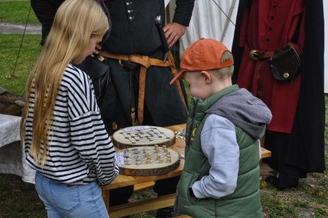 Piknik średniowieczny w "czternastce"