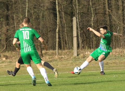 Marek Dąbrowski strzelił jedną z bramek dla Iskry Dobroń Życie Pabianic