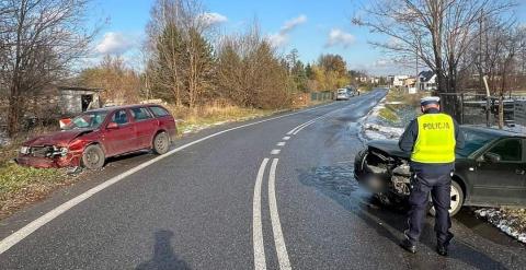 Wyjechał na "czołówkę". Jedna osoba w szpitalu Życie Pabianic 