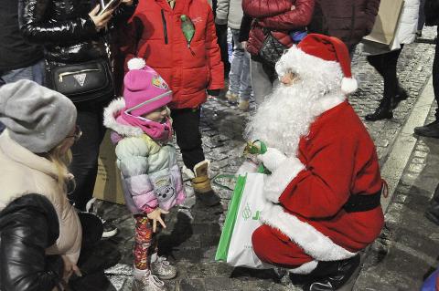 Parada i Jarmark Świąteczny