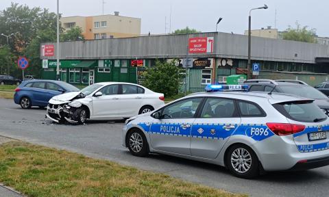 Citroen zderzył się z Fiatem. Dwie osoby w szpitalu Życie Pabianic