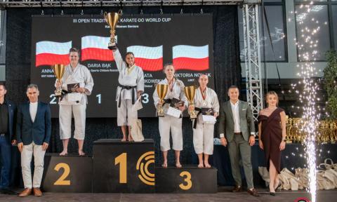Pabianiczanka Wiktoria Nowak zdobyła dwa brązowe medale Pucharu Świata w karate Życie Pabianic