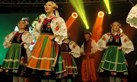 Urodziny "Bychlewianki": w tańcu wirowało ponad 150 tancerzy Życie Pabianic