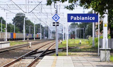 Pociągiem z Pabianic do Zakopanego, Szczecina i Świnoujścia Życie Pabianic